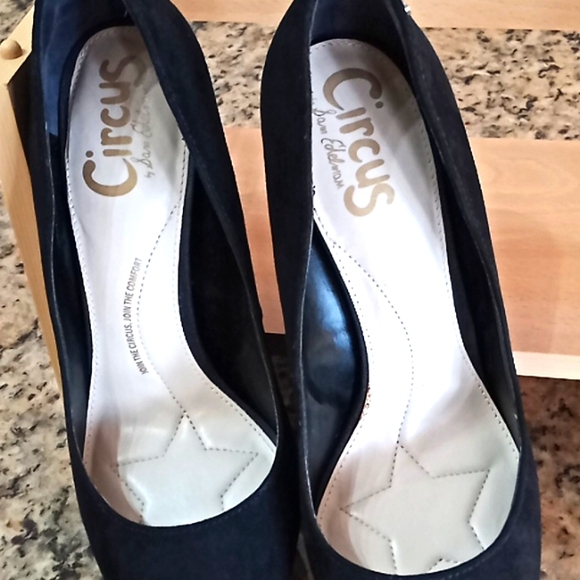Sam Edelman "Circus" Black Velvet Shoes. Great Cond. Worn once for pictures. (7) - Picture 7 of 16